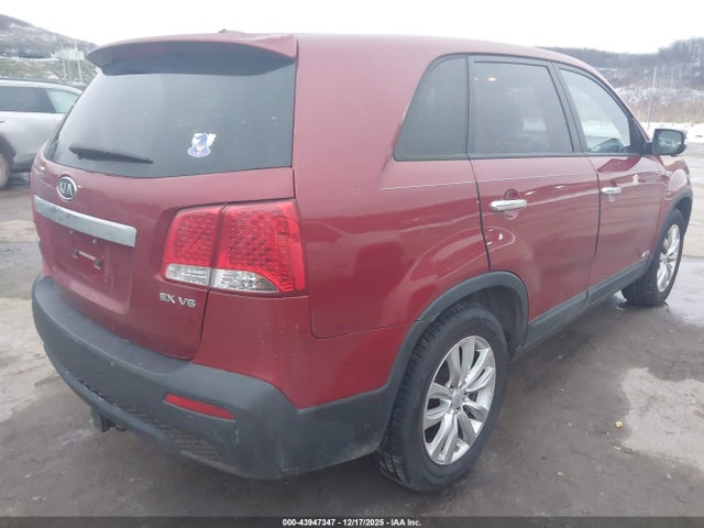 43947347 :رقم المزاد ، 5XYKUDA22BG022874 vin ، 2011 Kia Sorento Ex V6 مزاد بيع