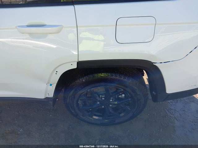 Auction sale of the 2025 Jeep Grand Cherokee L Altitude X 4x4, vin: 1C4RJKAG4S8727433, lot number: 43947349
