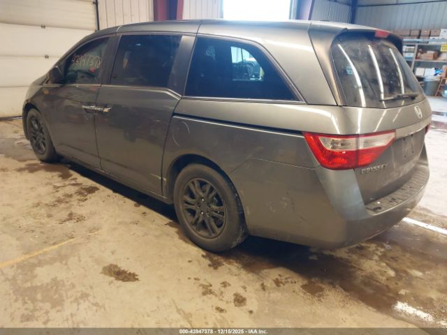 2011 HONDA ODYSSEY 5FNRL5H63BB050254 Photo 2