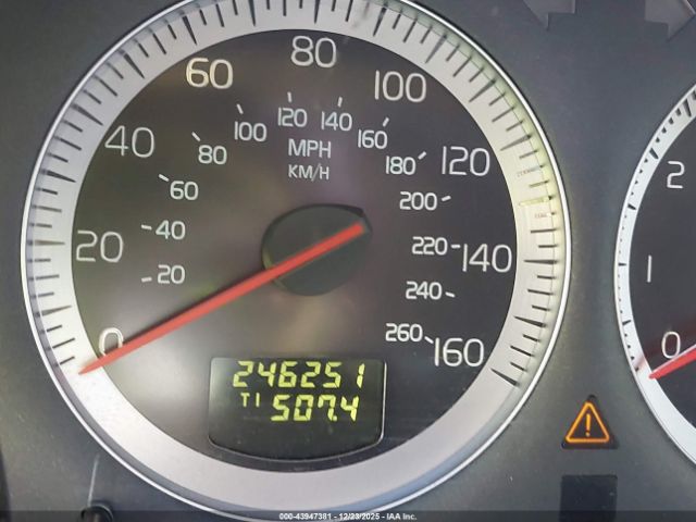 2011 VOLVO XC90 YV4952CZ3B1586766 Photo 6