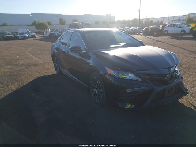 2019 4T1B11HK2KU165587 main image