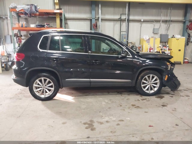 WVGRV7AXXHK005683 Volkswagen Tiguan 2.0t Wolfsburg Edition