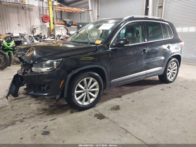 WVGRV7AXXHK005683 Volkswagen Tiguan 2.0t Wolfsburg Edition