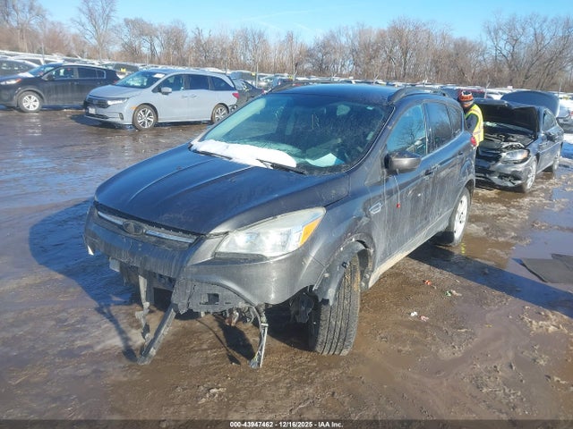 1FMCU9GX3GUA62144 Ford ESCAPE SE