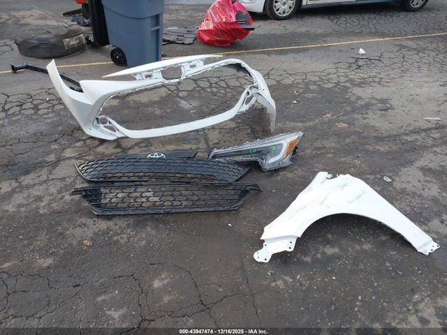 Toyota Corolla Xse 2025 JTNC4MBE7S3235722 Image 12