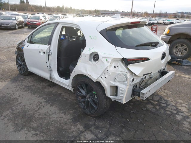 Toyota Corolla Xse 2025 JTNC4MBE7S3235722 Image 3