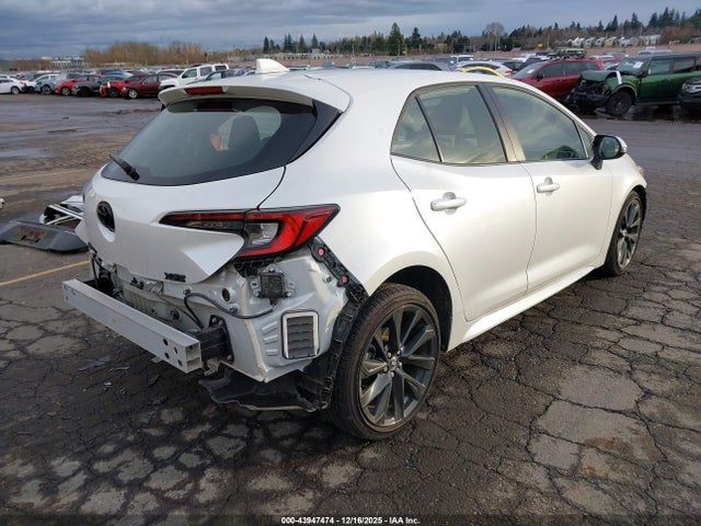 Toyota Corolla Xse 2025 JTNC4MBE7S3235722 Image 4