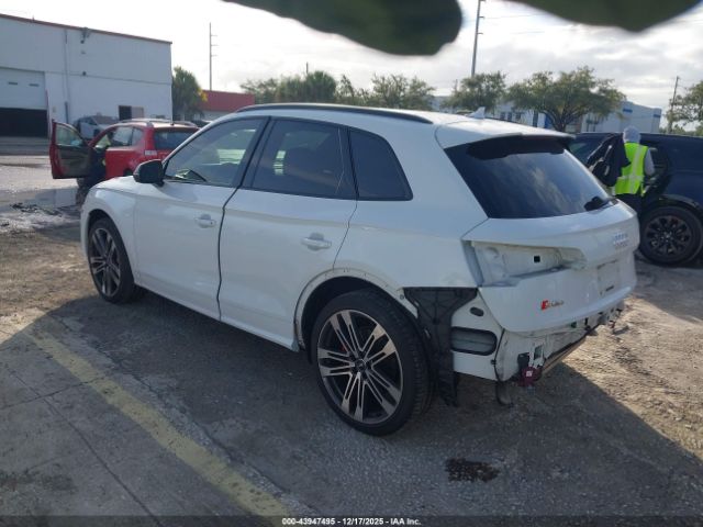 2020 AUDI SQ5 WA1B4AFY1L2021183 Photo 2