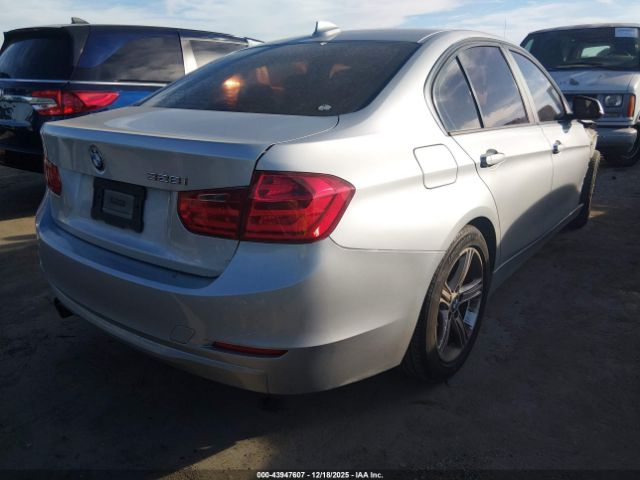 2013 BMW 328I WBA3C1C57DF438581 Photo 3