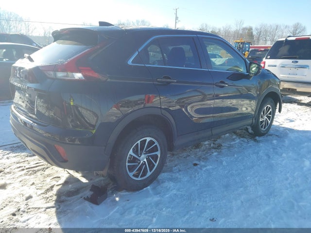 2024 MITSUBISHI ECLIPSE CROSS JA4ATUAAXRZ074555 Photo 3