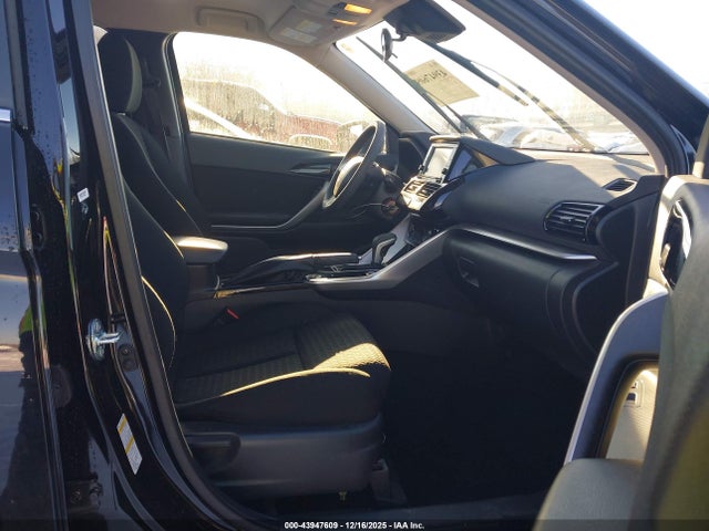 2024 MITSUBISHI ECLIPSE CROSS JA4ATUAAXRZ074555 Photo 4