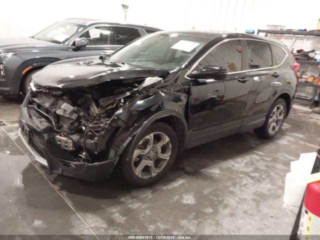 2018 HONDA CR-V 7FARW2H81JE056208 Photo 1