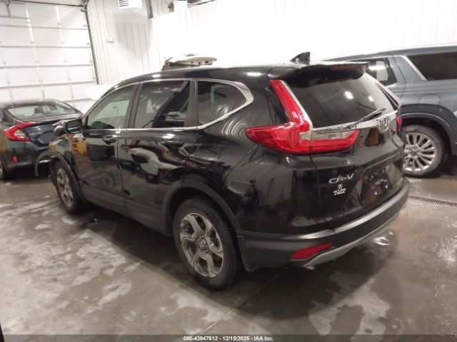2018 HONDA CR-V 7FARW2H81JE056208 Photo 2