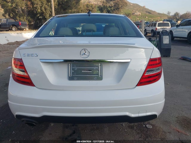 WDDGF4HB4ER312003 Mercedes-Benz C-class C 250 Sport