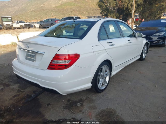 WDDGF4HB4ER312003 Mercedes-Benz C-class C 250 Sport