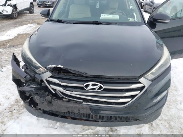 Hyundai Tucson Se Plus 2017 KM8J3CA47HU502843 Image 10