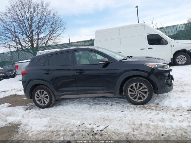 Hyundai Tucson Se Plus 2017 KM8J3CA47HU502843 Image 12