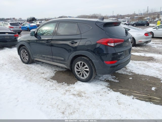 Hyundai Tucson Se Plus 2017 KM8J3CA47HU502843 Image 3