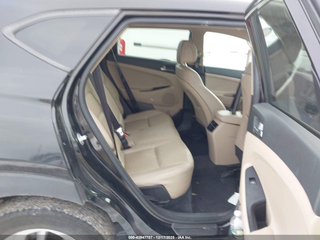 Hyundai Tucson Se Plus 2017 KM8J3CA47HU502843 Image 8