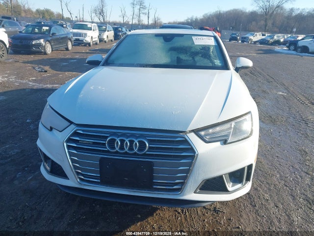 2019 Audi A4 45 Premium მანქანა იყიდება აუქციონზე, vin: WAUDNAF48KA025371, აუქციონის ნომერი: 43947709
