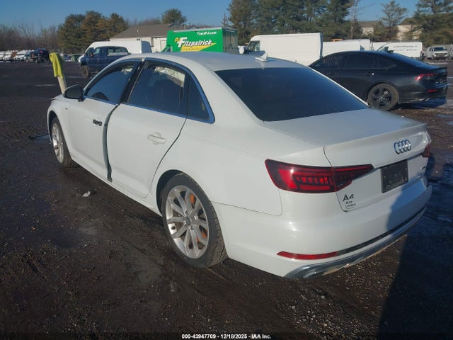 2019 Audi A4 45 Premium მანქანა იყიდება აუქციონზე, vin: WAUDNAF48KA025371, აუქციონის ნომერი: 43947709