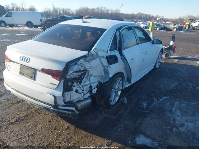 2019 Audi A4 45 Premium მანქანა იყიდება აუქციონზე, vin: WAUDNAF48KA025371, აუქციონის ნომერი: 43947709