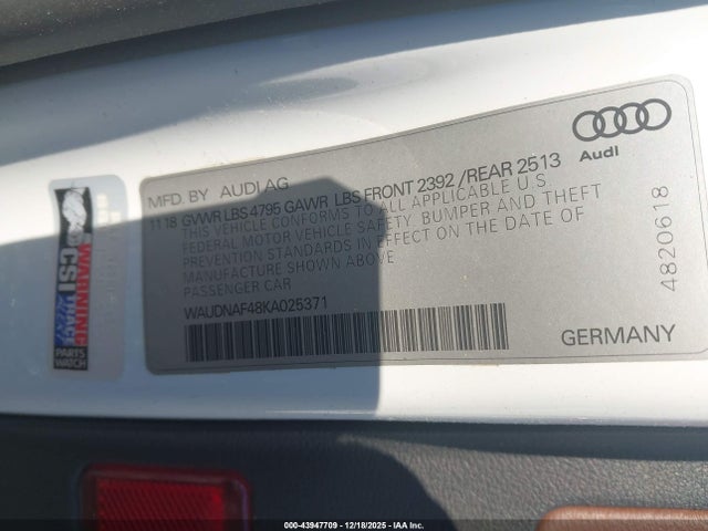 2019 Audi A4 45 Premium მანქანა იყიდება აუქციონზე, vin: WAUDNAF48KA025371, აუქციონის ნომერი: 43947709