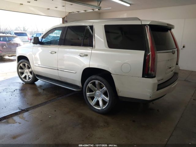 2016 CADILLAC ESCALADE 1GYS4BKJ8GR339460 Photo 2