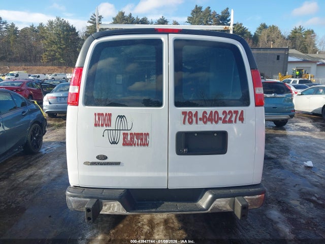 1GCWGAFG3J1909359 Chevrolet Express 2500 Work Van