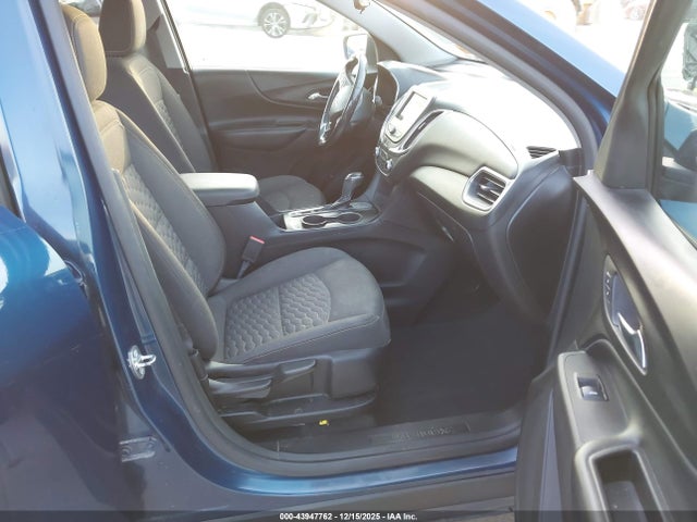 Chevrolet EQUINOX LT 2019 2GNAXKEV0K6202855 Image 5