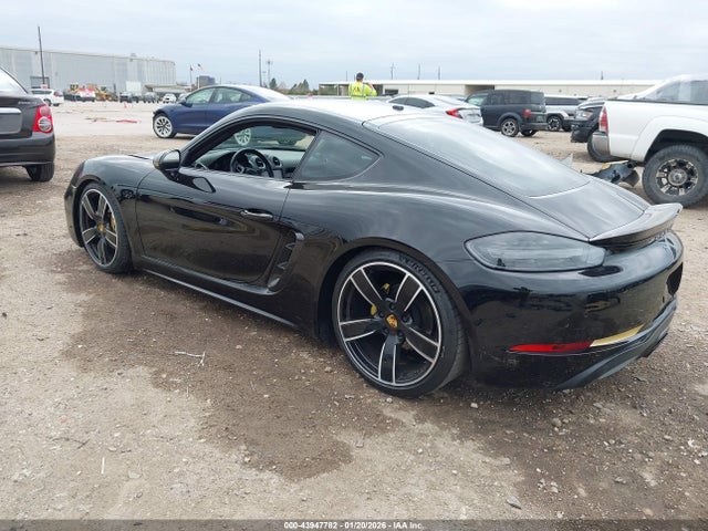 2018 PORSCHE 718 CAYMAN WP0AA2A87JK261410 Photo 2