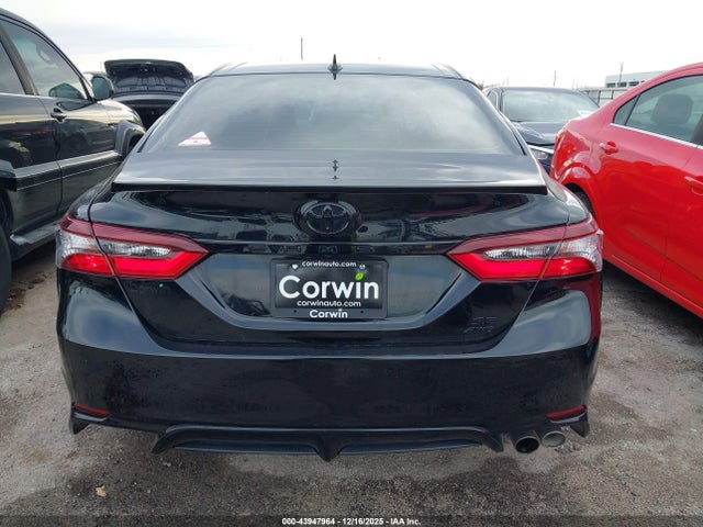 2022 Toyota Camry Se Nightshade Special Awd მანქანა იყიდება აუქციონზე, vin: 4T1T11BK2NU056242, აუქციონის ნომერი: 43947964