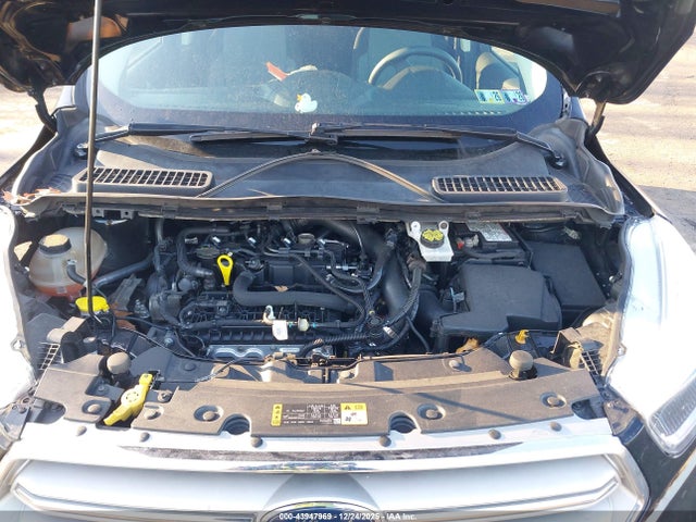 1FMCU9GDXJUC62404 Ford ESCAPE SE