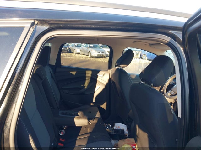 1FMCU9GDXJUC62404 Ford ESCAPE SE