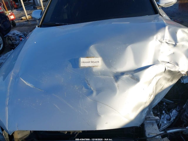 2011 AUDI A8 WAUAVAFD8BN020277 Photo 9