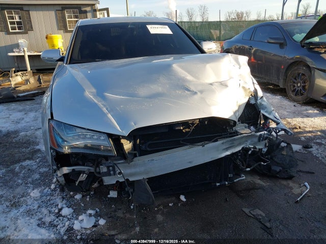 2011 AUDI A8 WAUAVAFD8BN020277 Photo 5