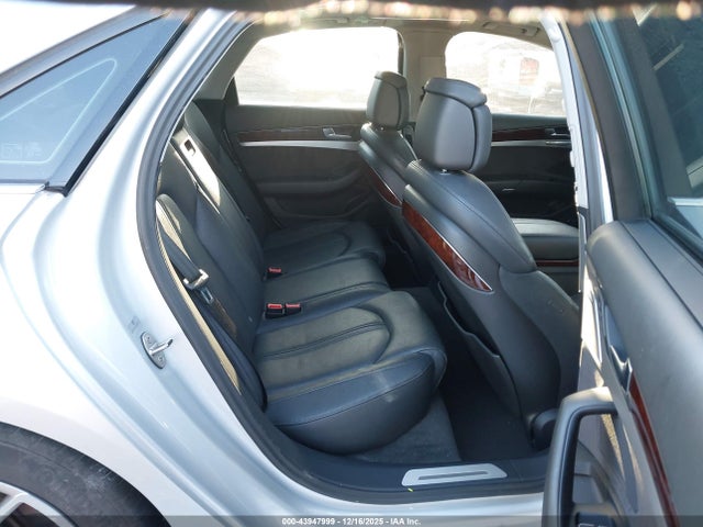 2011 AUDI A8 WAUAVAFD8BN020277 Photo 7