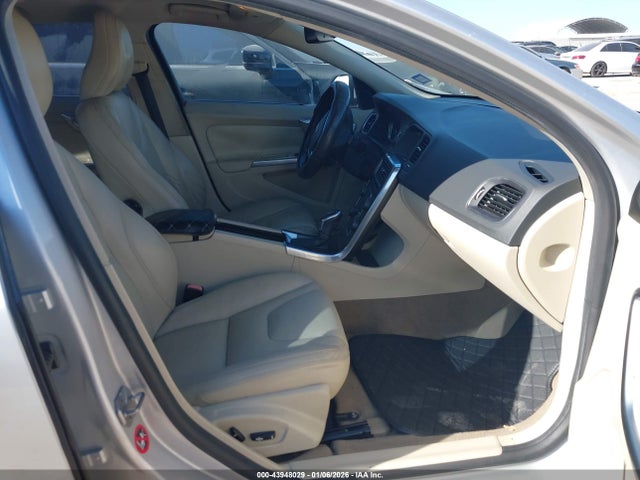 Volvo S60 T5 2014 YV1612FS6E2295817 Image 5