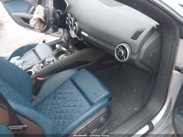 2017 AUDI TT TRUT5CFVXH1003373 Photo 4