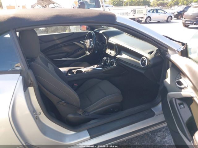 2019 CHEVROLET CAMARO 1G1FB3DS5K0122690 Photo 4