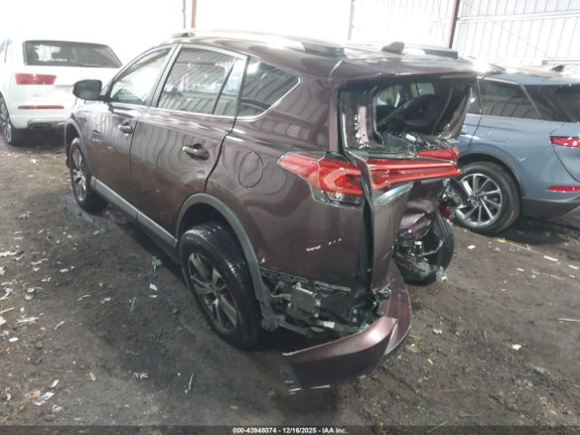 2018 TOYOTA RAV4 2T3WFREV3JW433147 Photo 2