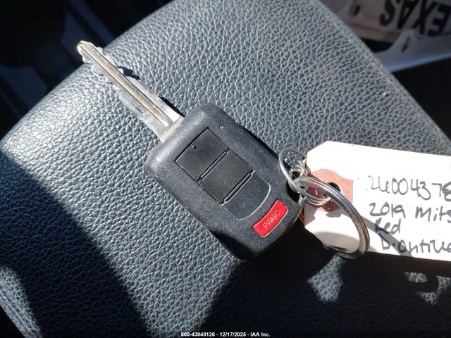 2019 MITSUBISHI OUTLANDER SPORT JA4AP3AU2KU010408 Photo 10