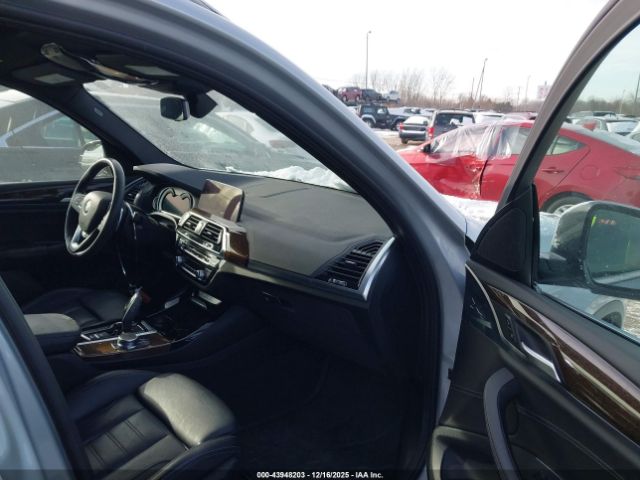 2018 BMW X3 5UXTR9C52JLD69071 Photo 4