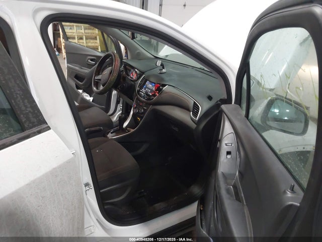 2021 CHEVROLET TRAX KL7CJNSB4MB354343 Photo 4