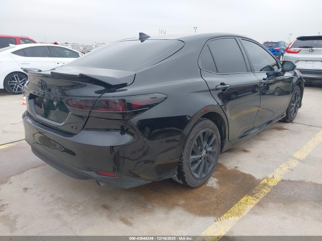 4T1C11AK6NU675539 Toyota CAMRY LE