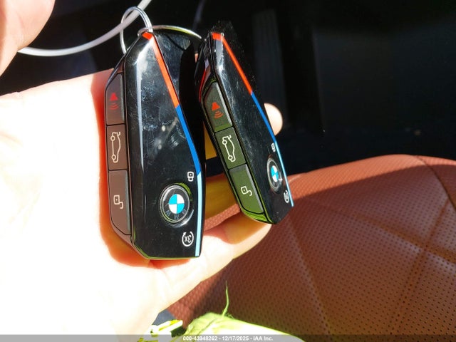 2023 BMW IX WB533CF02PCL97776 Photo 10