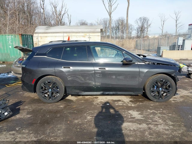 BMW IX M60 2023 WB533CF02PCL97776 Image 13