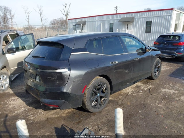 2023 BMW IX WB533CF02PCL97776 Photo 3