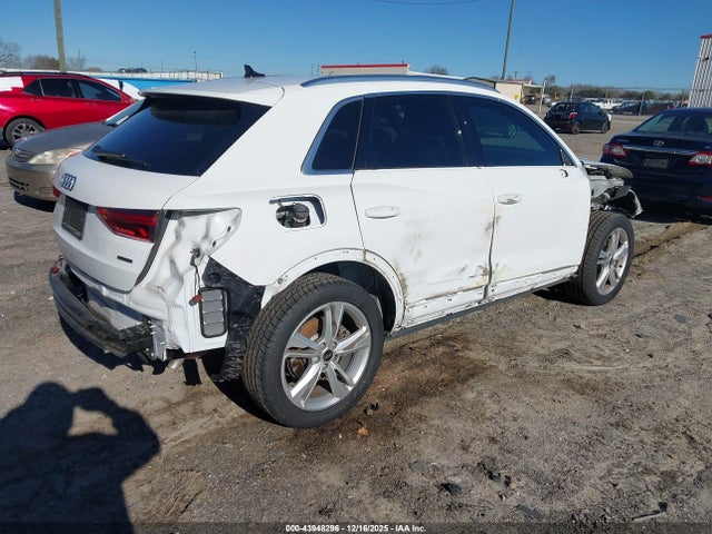 2021 AUDI Q3 WA1DECF35M1032815 Photo 3