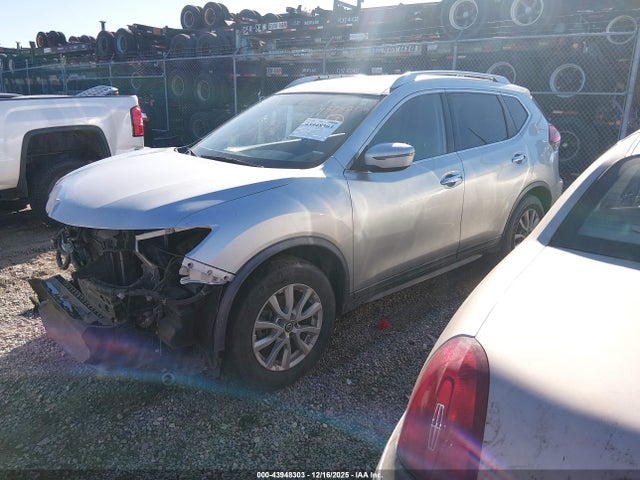 Nissan ROGUE SV 2018 KNMAT2MT3JP570482 Image 2